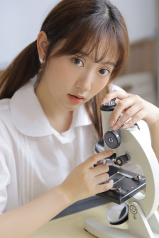 洛琼霄